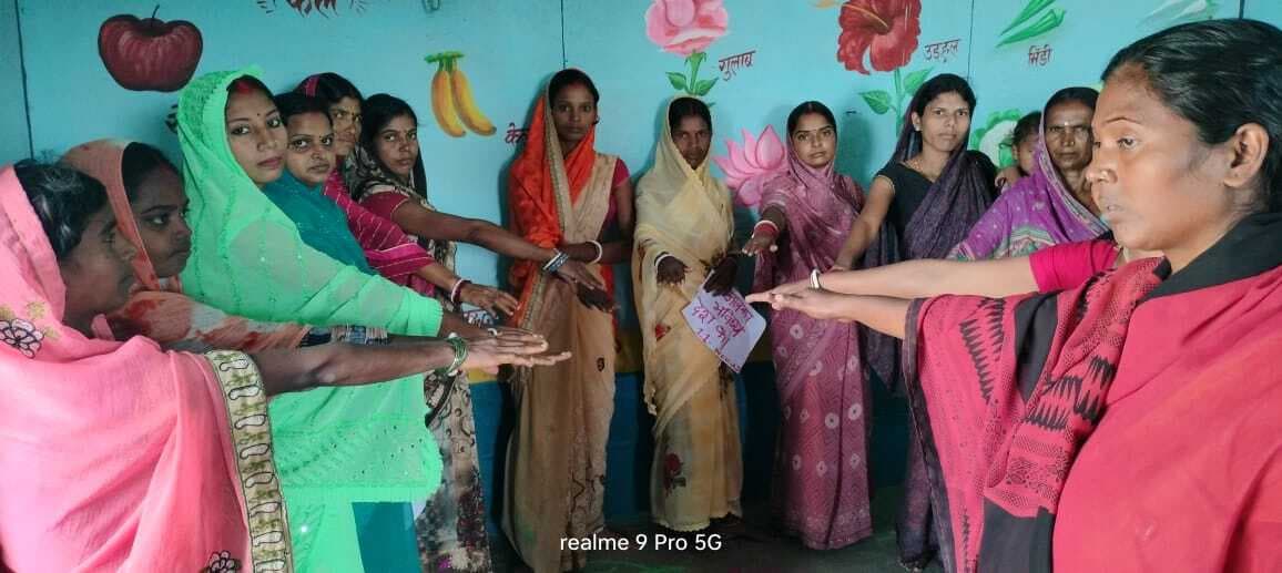 वोटरों को मतदान करने की दिलायी गयी शपथ