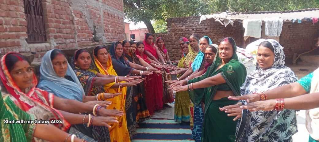 सारे काम छोड़ दो, सबसे पहले वोट दो