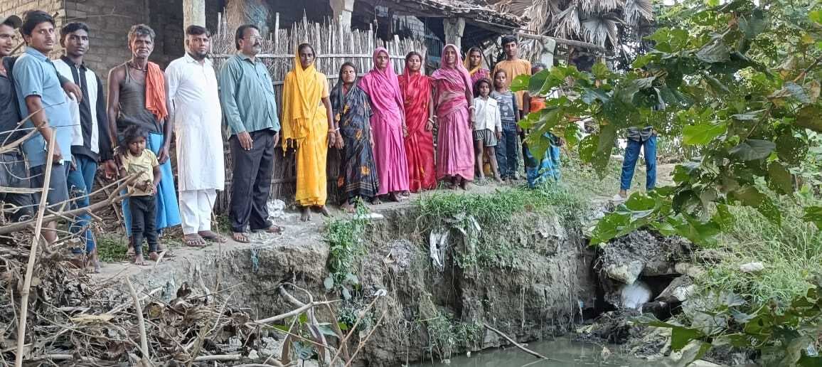 Samastipur News:बूढ़ी गंडक के जलस्तर से तट पर बसे लोगों की बढ़ी परेशानी