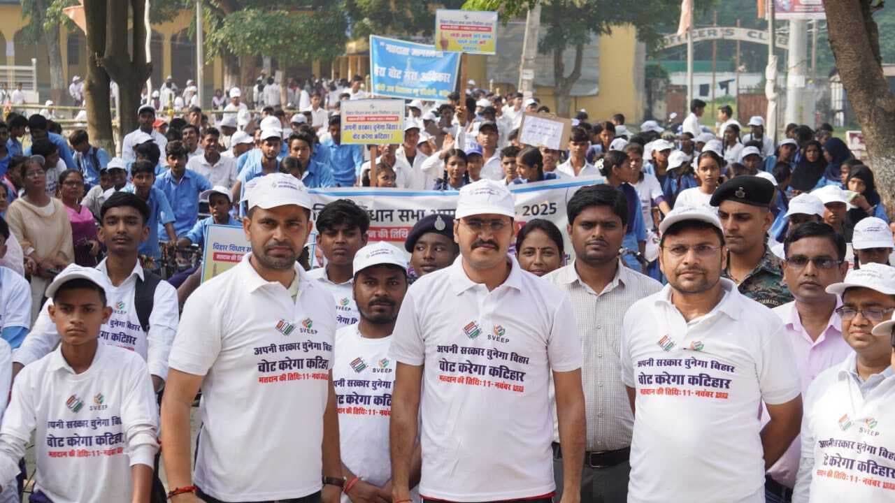 विधानसभा चुनाव शत प्रतिशत मतदान के लिए सभी की भागीदारी जरूरी: डीएम