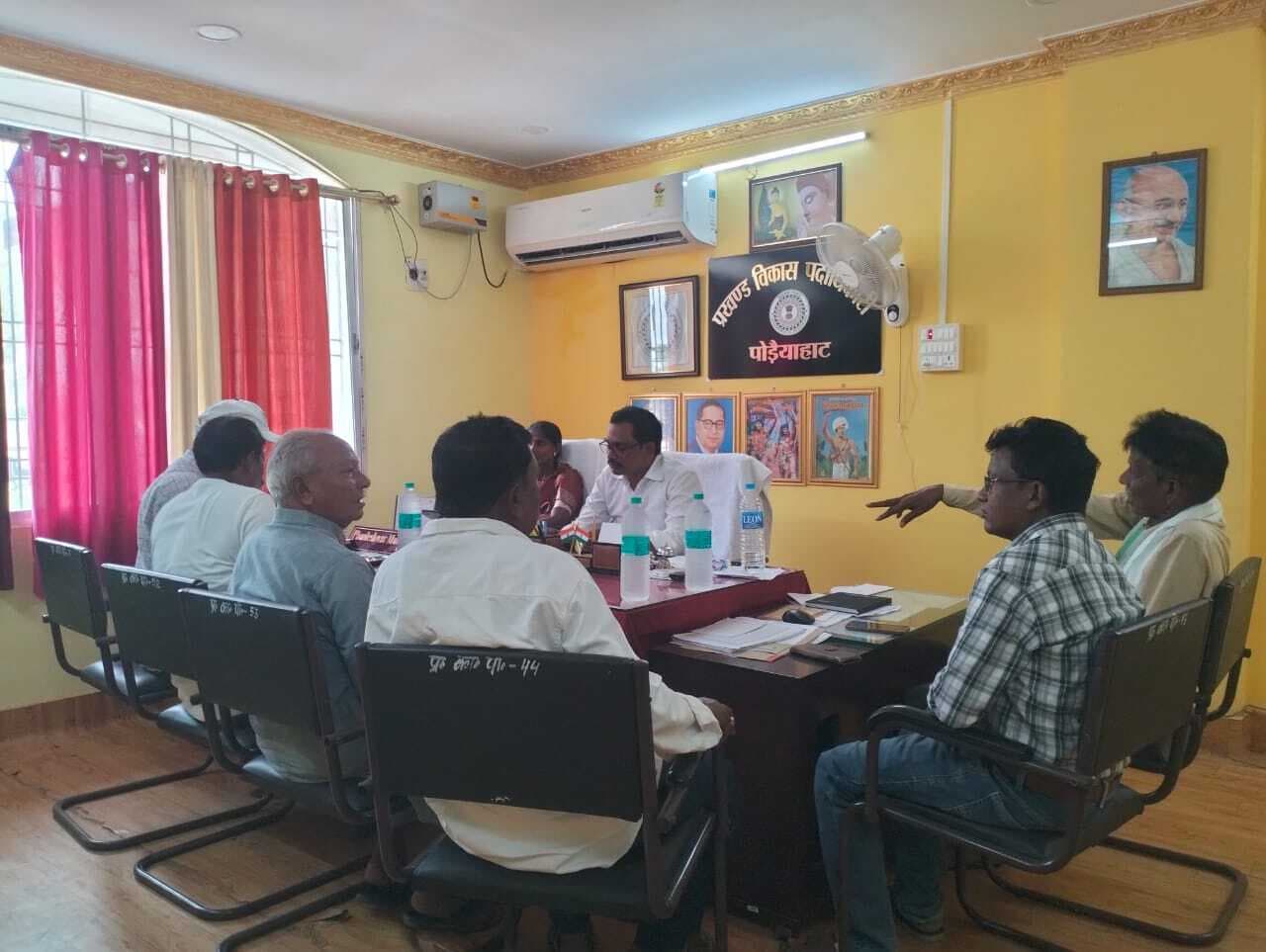 पशुधन योजना में मिल रही 50 फीसदी सब्सिडी : बीडीओ