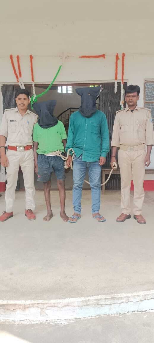 Deoghar News : पुलिस पर हमला मामले में दो नामजद व 20-25 अज्ञात पर प्राथमिकी दर्ज, दो आरोपितों को भेजा जेल