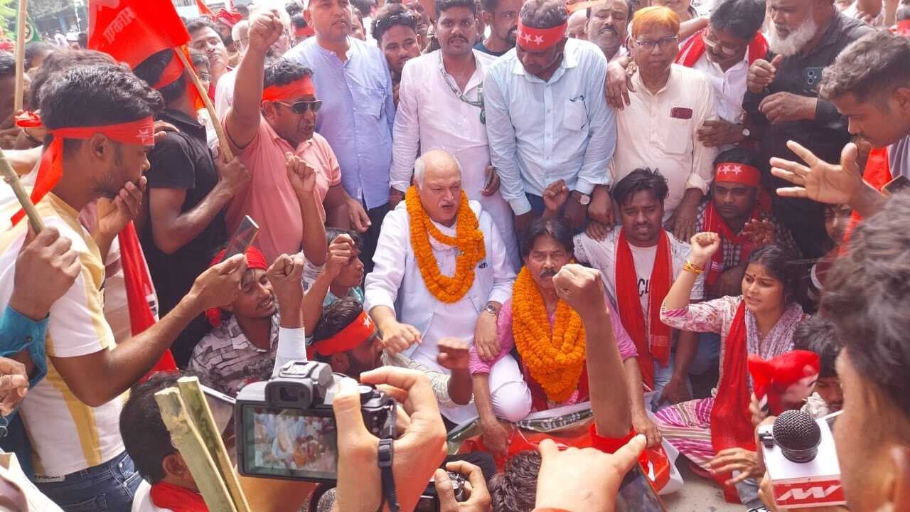 बलरामपुर से चार व कदवा से सात ने कराया नामांकन