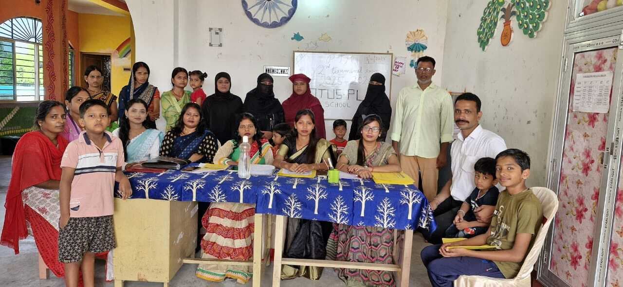 प्ले स्कूल के बच्चों ने परीक्षा में किया शानदार प्रदर्शन