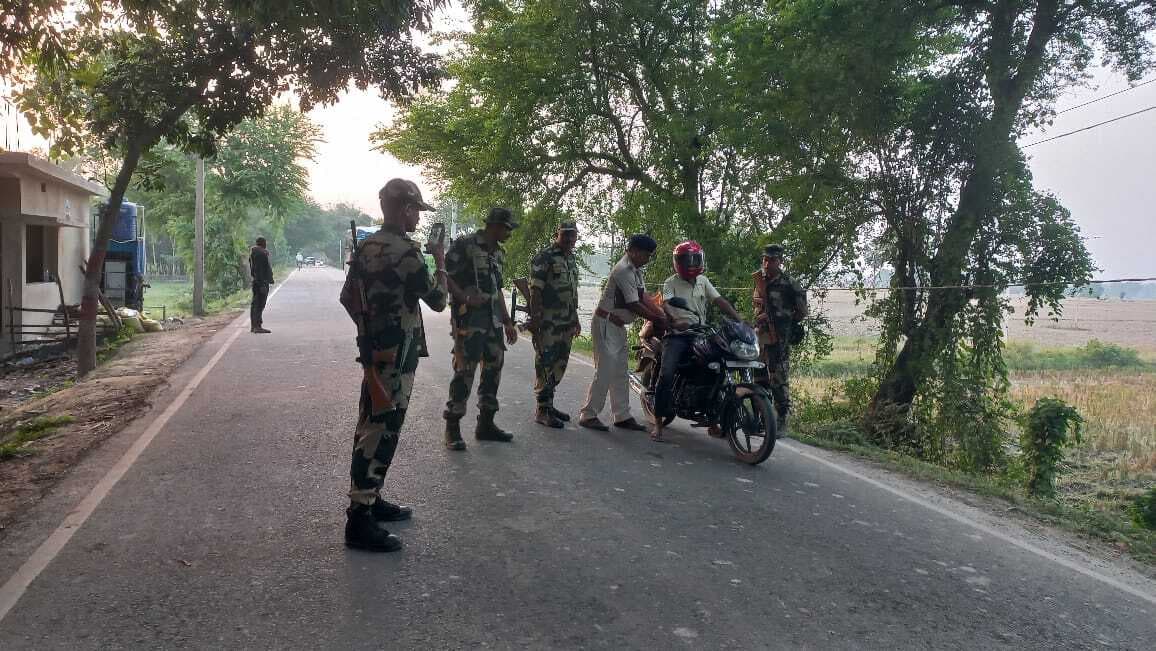 यातायात नियंत्रण को वाहन जांच की