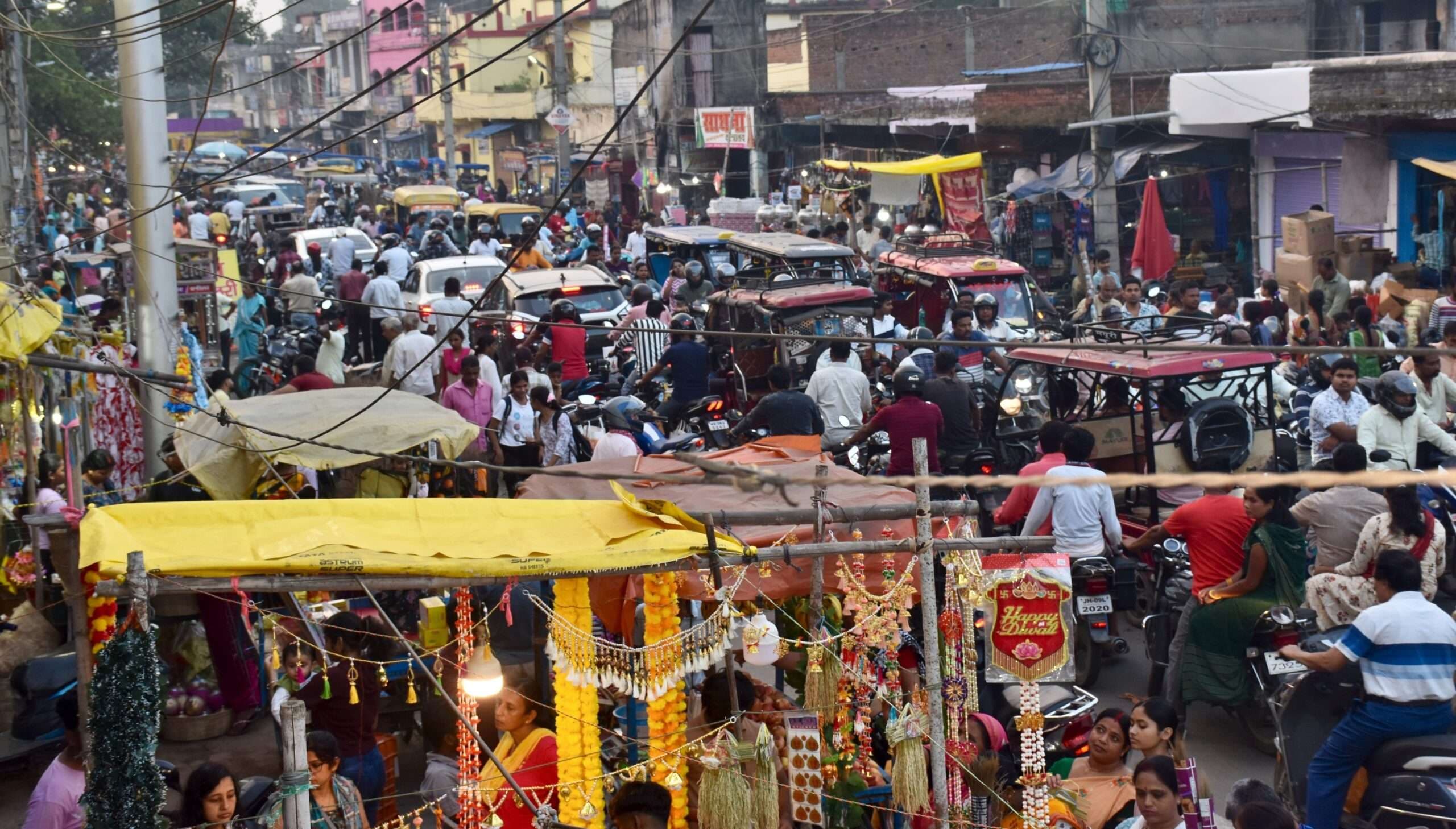 Bokaro news : चास जोधाडीह मोड़ पुराना बाजार मुख्य पथ घंटों रहा जाम