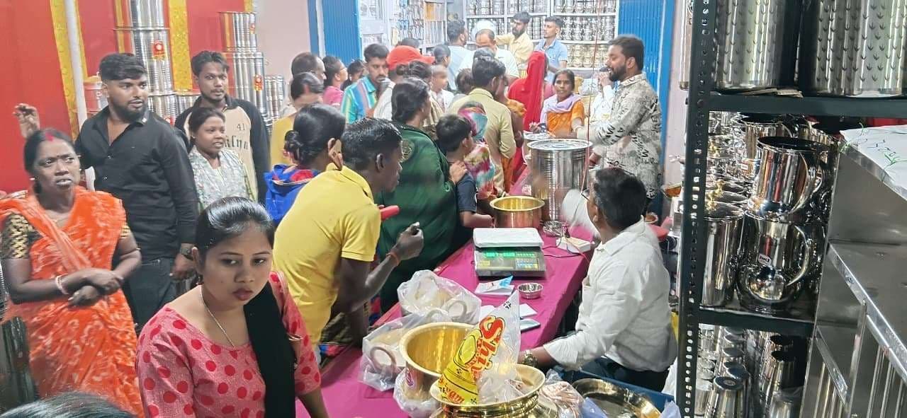 Bokaro News : कोयलांचल के बाजारों में हुआ करोड़ों का कारोबार