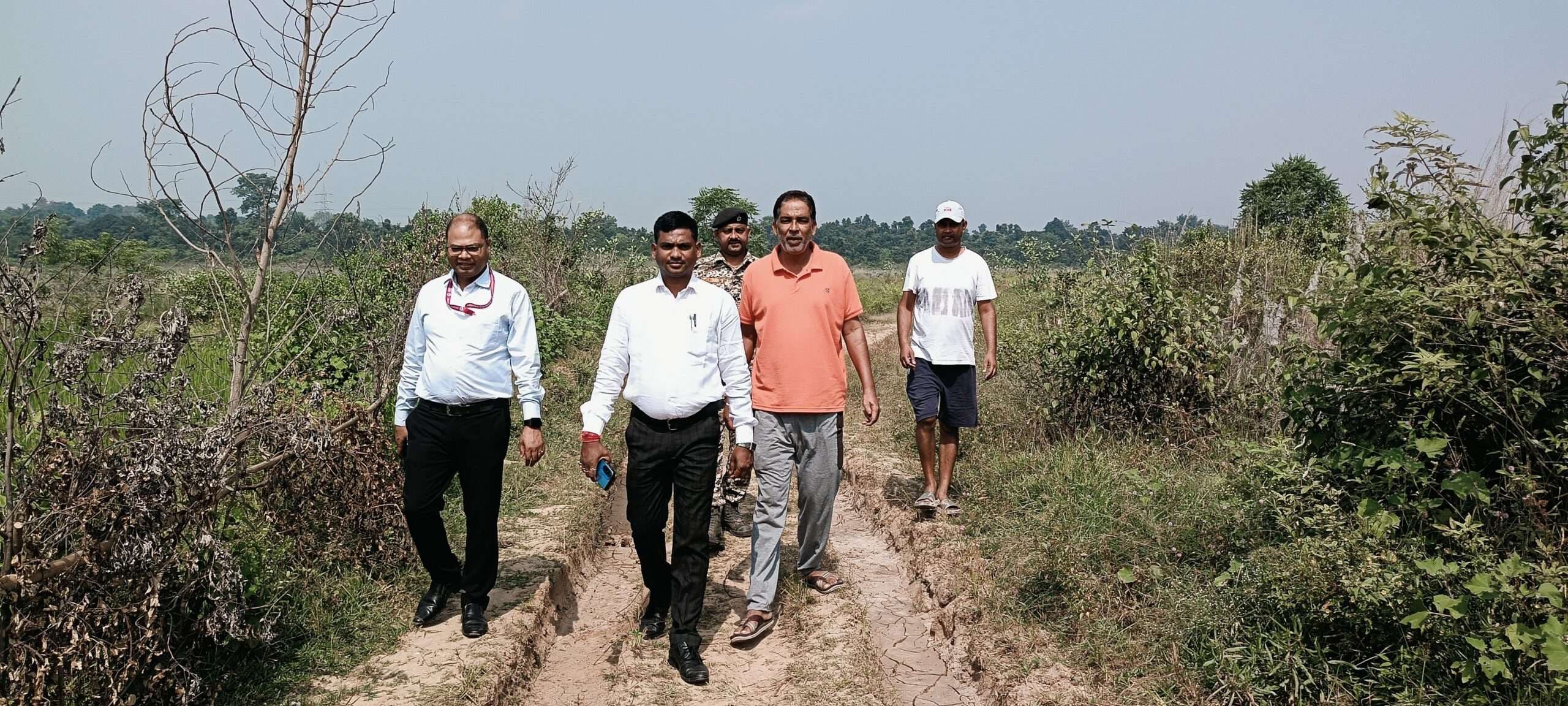 Bokaro News : अधिकारियों ने किया छठ घाटों का निरीक्षण