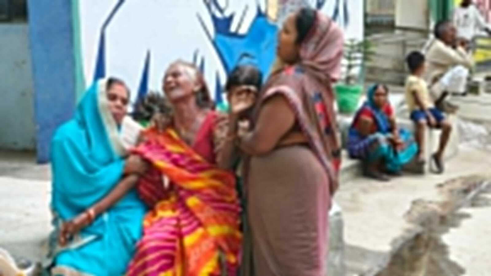 सब्जी की फसल की रखवाली कर रहे वृद्ध को सांप ने काटा, हुई मौत