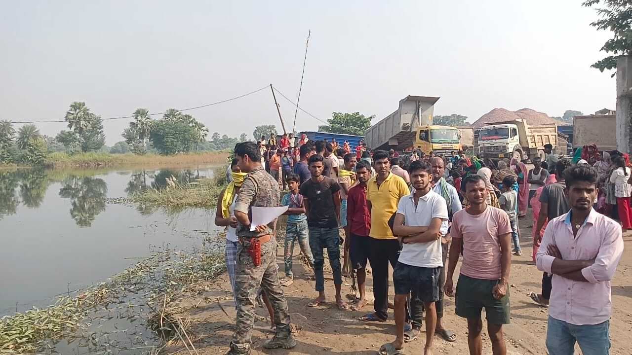 Samastipur News:चार दिनों से लापता युवक का पोखर में उपलाता मिला शव