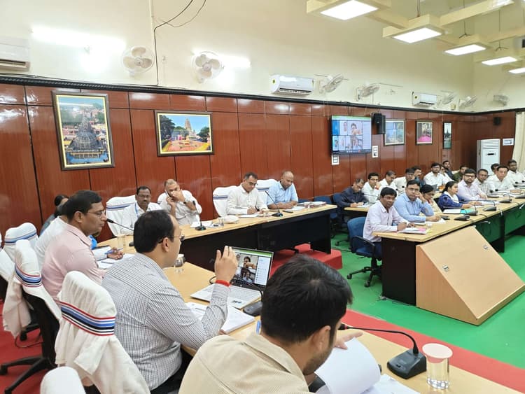 सभी कोषांगों के बीच बेहतर समन्वय व समयबद्ध हो रिपोर्टिंग