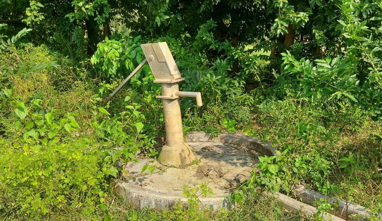 झिलीडाबर में तीन चापानल व सोलर जल मीनार खराब