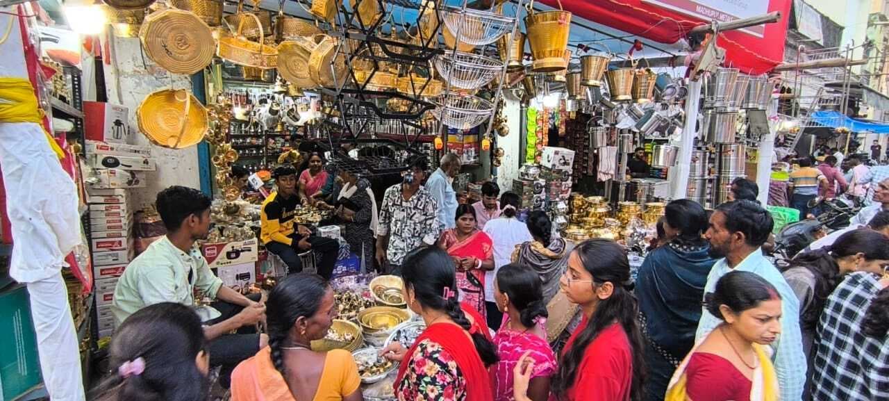 आज मनाया जायेगा दीपावली व काली पूजा का पर्व