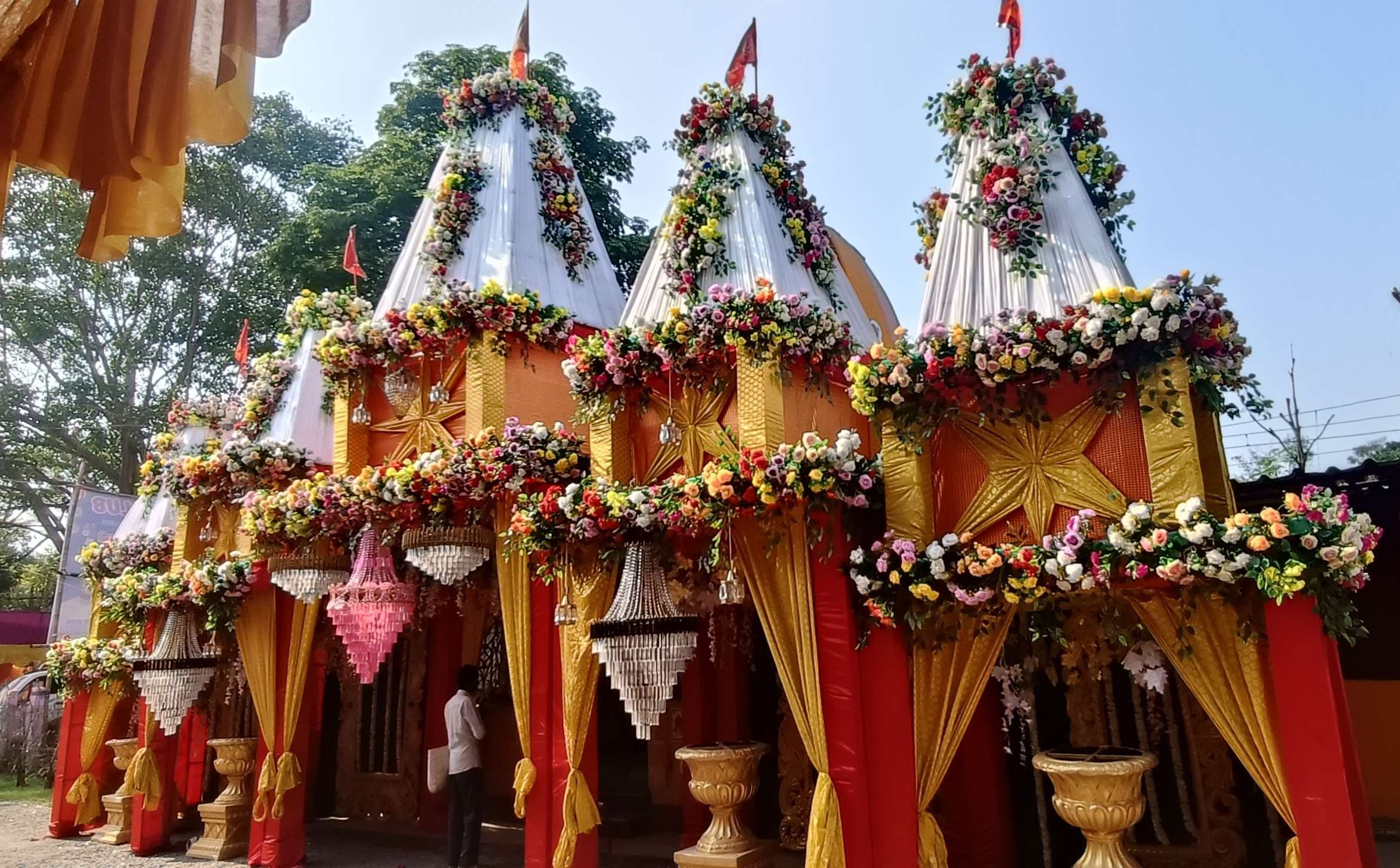 Chaibasa News : उत्साह और श्रद्धा से सजा मां काली का दरबार