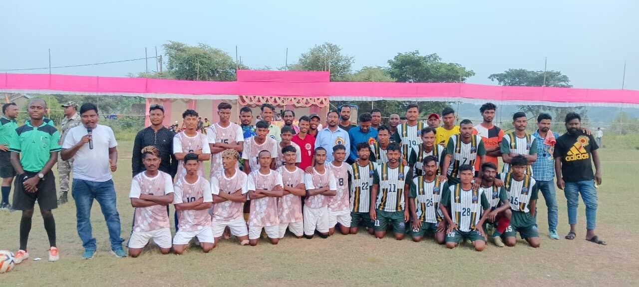 Seraikela Kharsawan News : आरती स्पोर्टिंग को हरा जय मां मनसा क्लब ने खिताब पर जमाया कब्जा