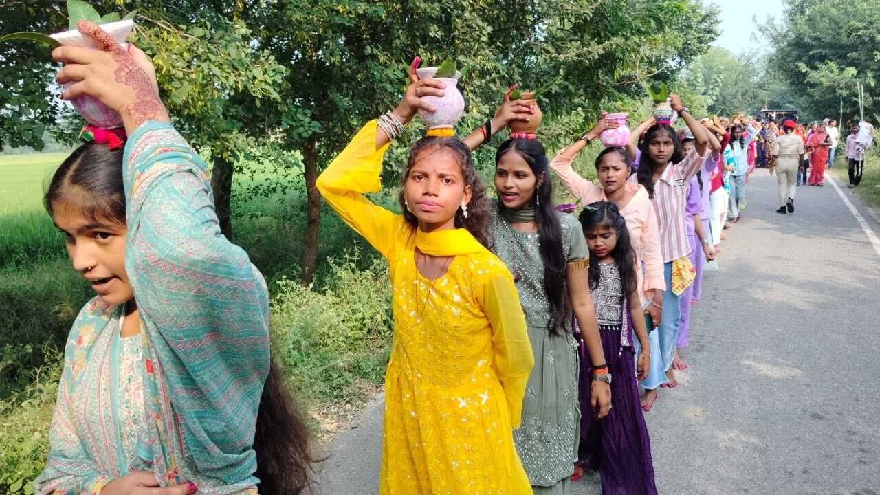 कलशयात्रा के साथ तोरना में सूर्य महायज्ञ शुरू