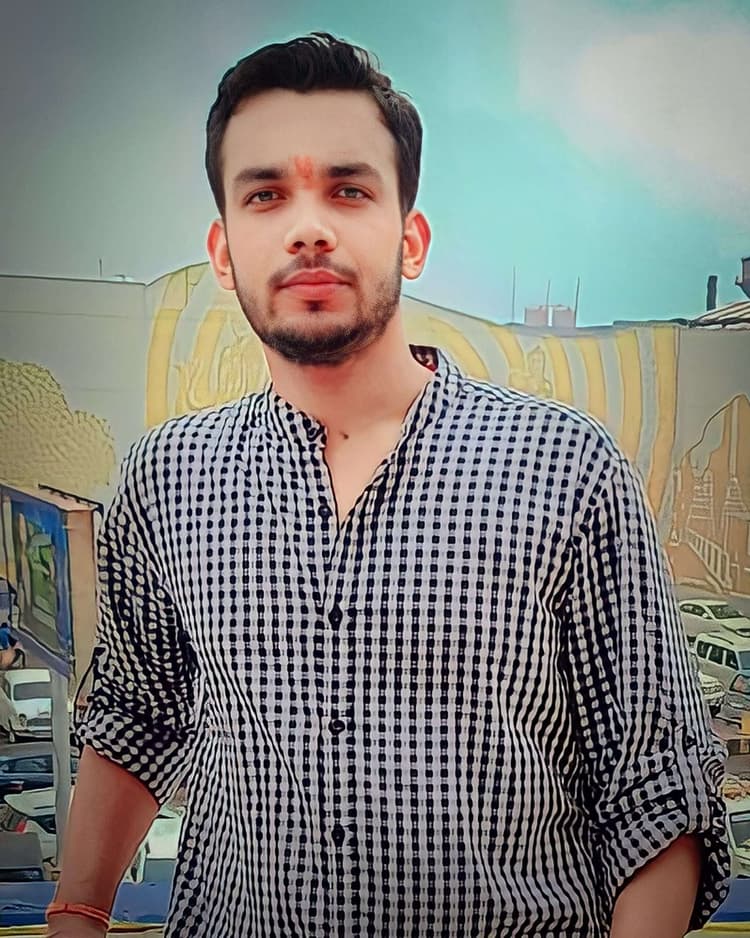 प्रणव बने बॉर्डर सिक्योरिटी फोर्स के सब इंस्पेक्टर