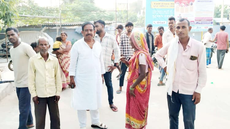 शौच के लिए गये बुजुर्ग का पैर फिसला, पोखरे में डूबने से मौत