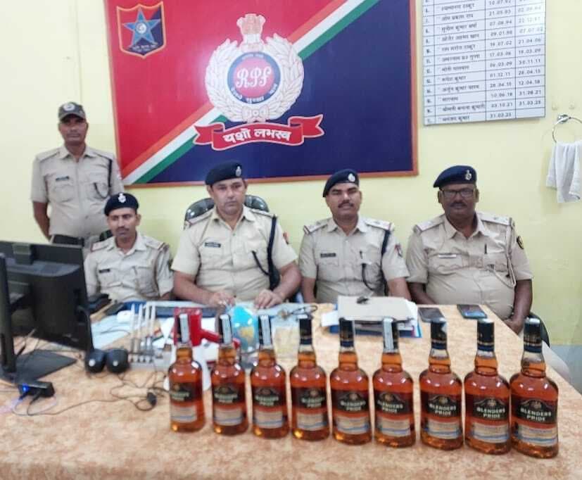 सहरसा जंक्शन से विदेशी शराब बरामद