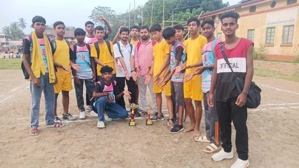 अंडर 17 बालक वर्ग में राहुल सोरेन ने जीता स्वर्ण पदक, 400 मीटर दौड़ में बने नंबर वन