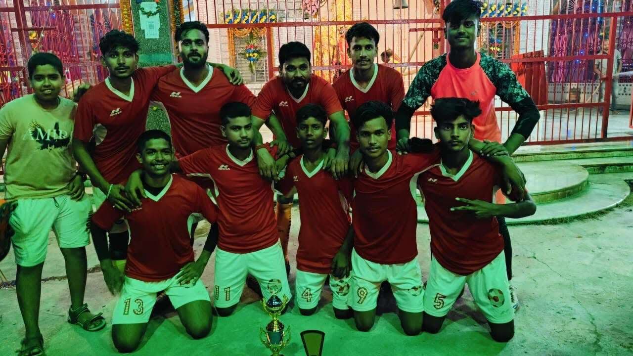 फुटबॉल टूर्नामेंट में शिरनियां ने चौथम को हराया
