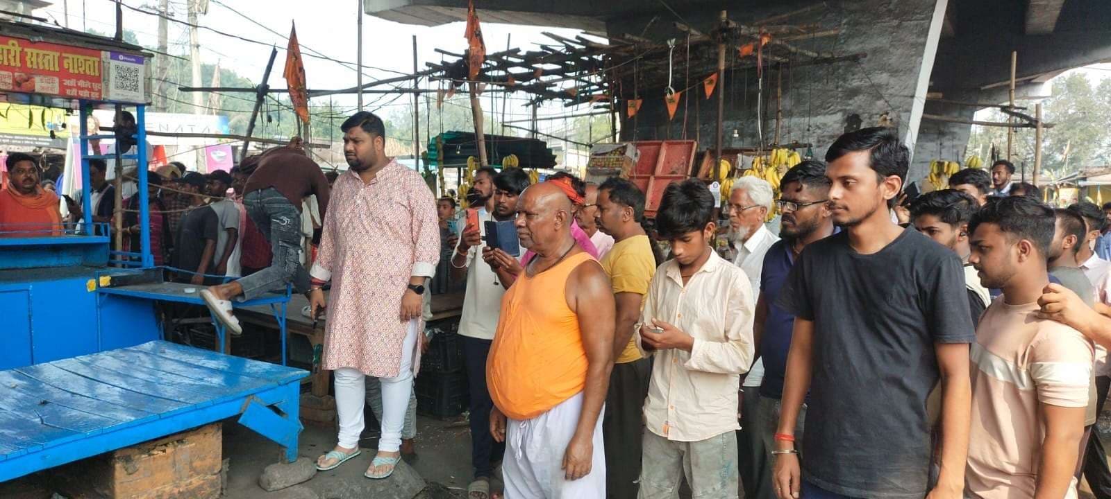 Bokaro News : गुमटी में लगी आग, लाखों का सामान जला