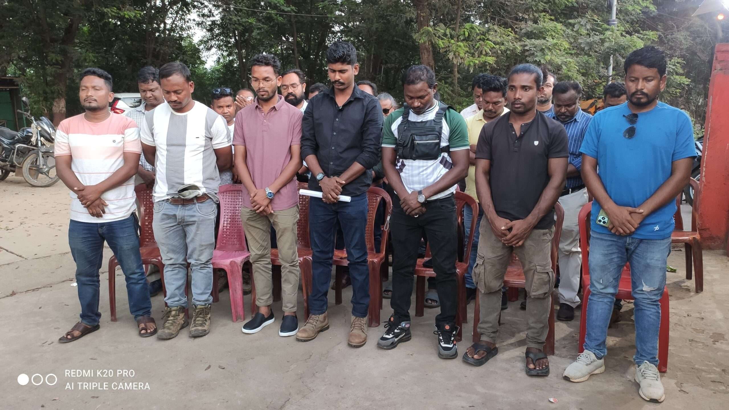 Chaibasa News : चंपुआ. झुमपुरा के मुरुसुवान चाैक के पास हुई दुर्घटना, रिमुली से क्योंझर जा रहे थे दोनों युवक