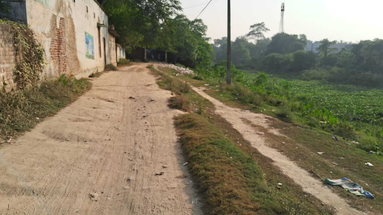 Samastipur News:छठ घाटों की सफाई नहीं होने से बढ़ी व्रतियों की परेशानी