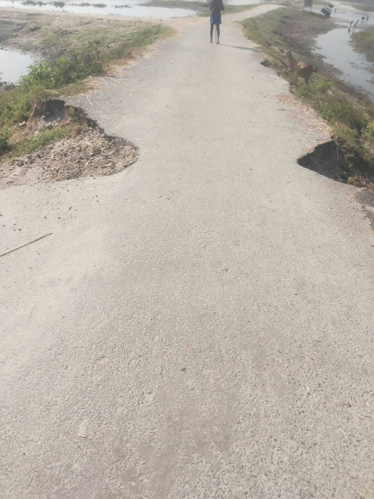 धिमरा धार पुल के पास बना रेनकट, आवागमन में परेशानी