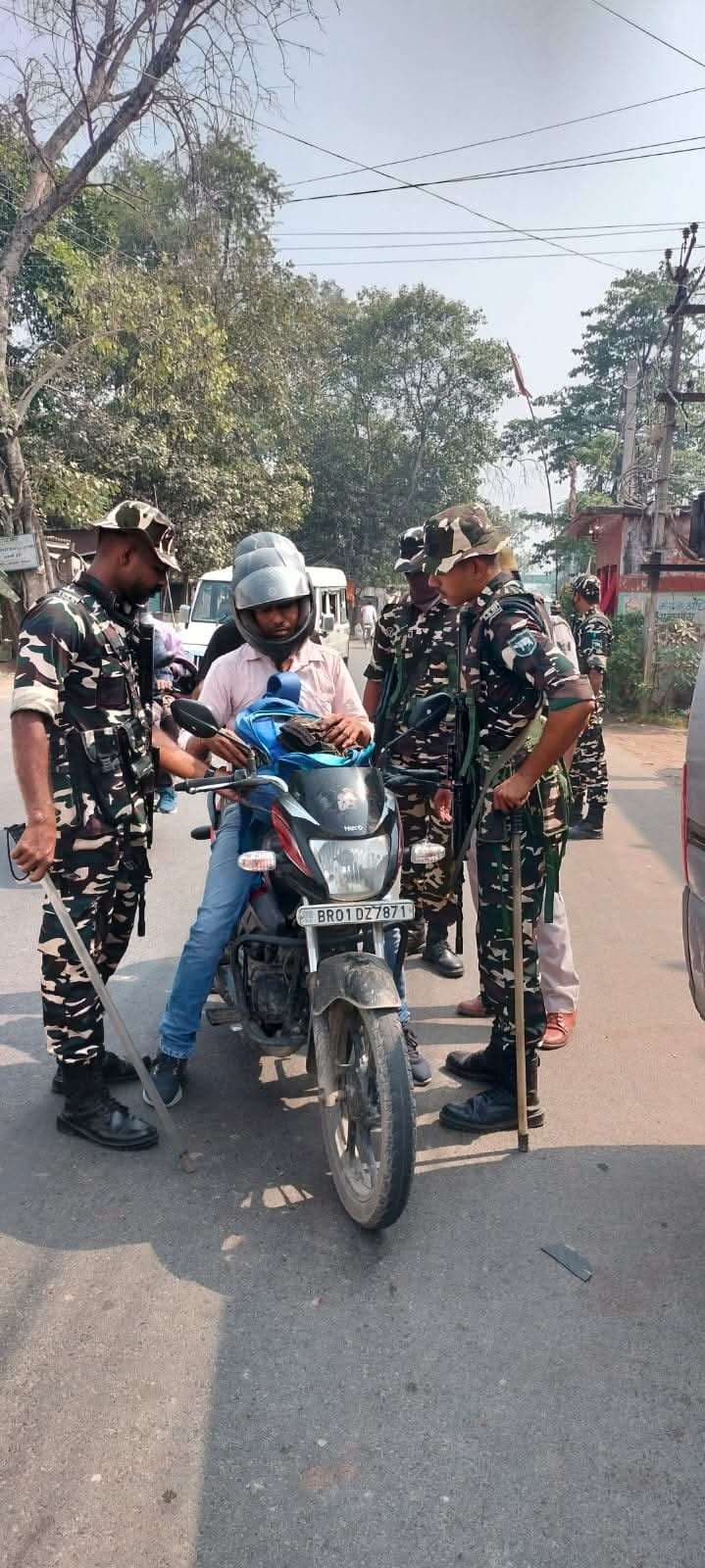 hajipur news. भयमुक्त चुनाव के लिए चला वाहन चेकिंग अभियान