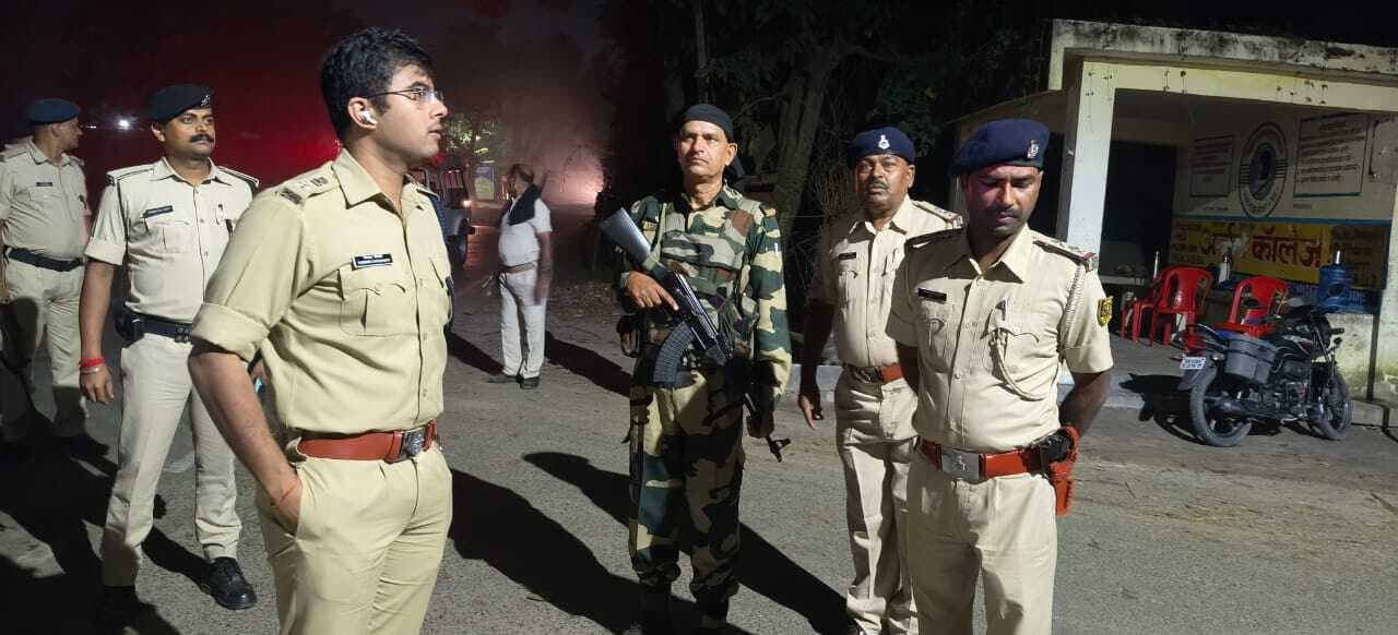 एसपी ने चेक पोस्ट का किया निरीक्षण