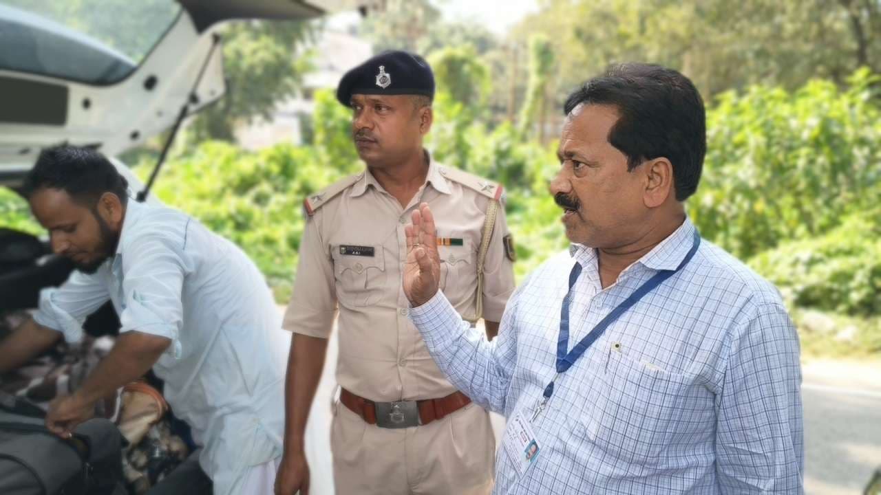 चुनाव को लेकर आरओ के नेतृत्व में वाहन जांच