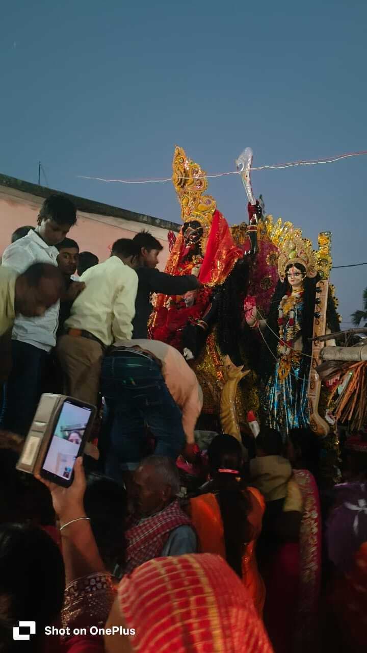 आधा दर्जन जगहों पर स्थापित काली प्रतिमा का हुआ विसर्जन
