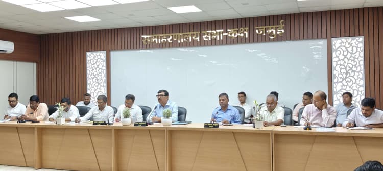 1595 मतदान केंद्रों पर वेबकास्टिंग व्यवस्था सुनिश्चित करें- डीएम