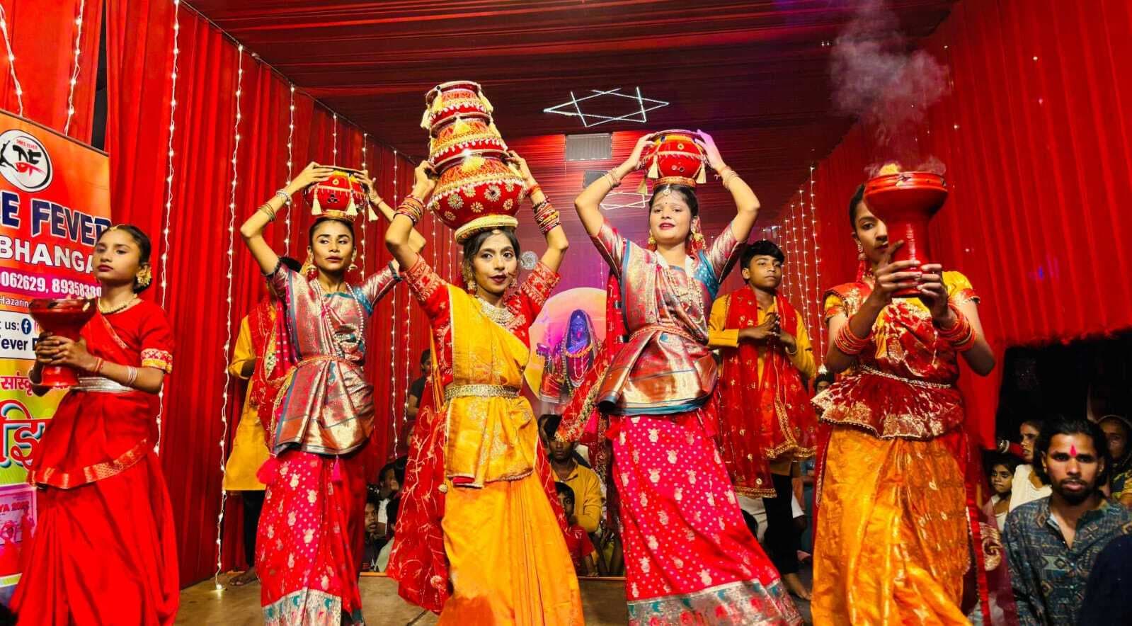 Darbhanga News: काली पूजन पर आस्था के संग छलका सांस्कृतिक स्नेह