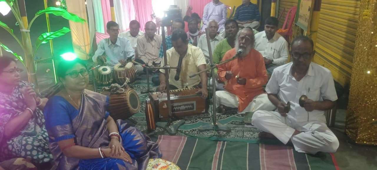 East Singhbhum News : अपनी परंपरा व संस्कृति को न भूलें : सुनील कुमार दे