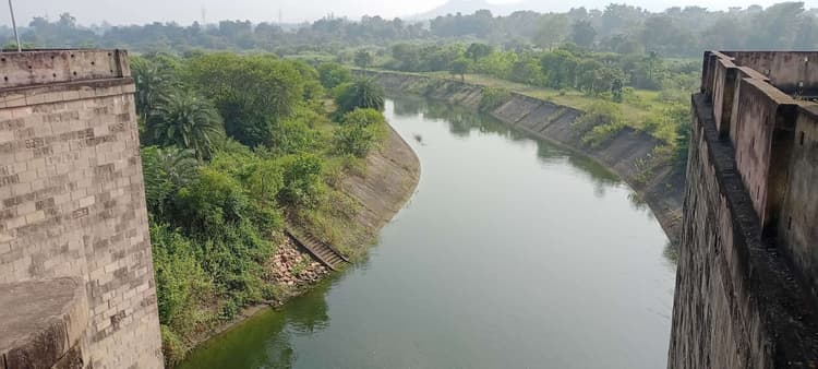 East Singhbhum News : ओडिशा ने फिर मांगा पानी, गालूडीह बराज के सभी 18 गेट बंद किये गये