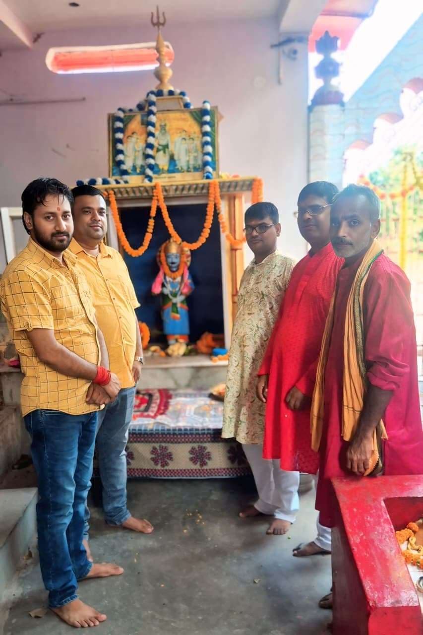 Motihari: चित्रांश परिवार ने किया भगवान चित्रगुप्त का पूजन