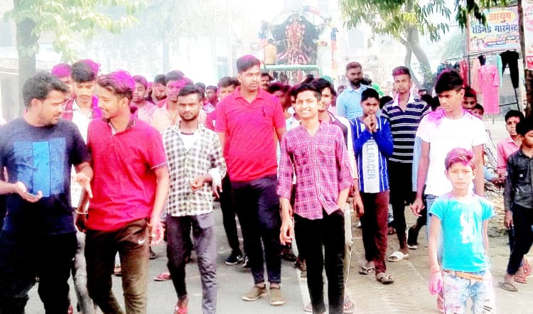 अगले वर्ष पुन: आने की मनुहार के साथ माता को दी गयी विदाई