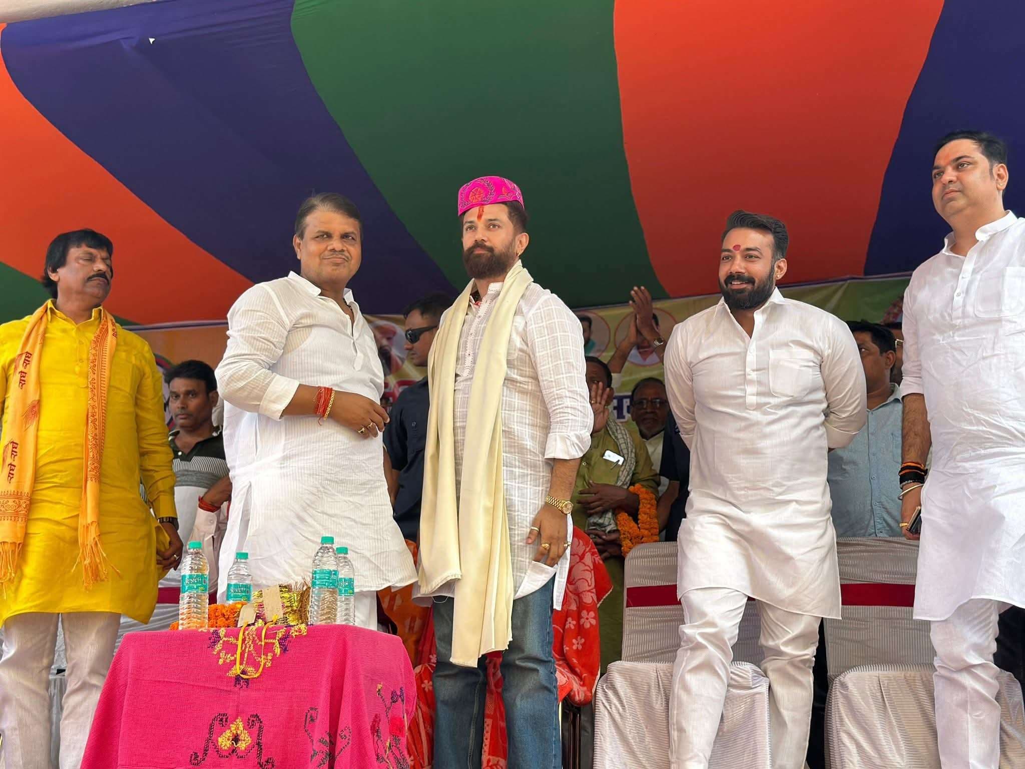 पिता सांसद, बेटा विधायक, लेकिन इलाके की तस्वीर नहीं बदली - चिराग