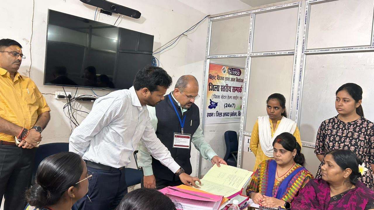 प्रिंट, इलेक्ट्रॉनिक व सोशल मीडिया प्लेटफॉर्म पर रखें पैनी नजर