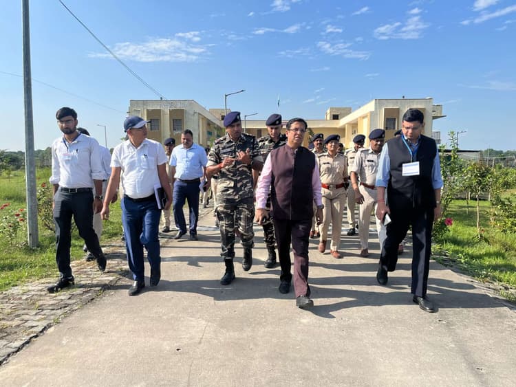 मतदान को लेकर कोई अवांछित गतिविधि नहीं होगी बर्दाश्त