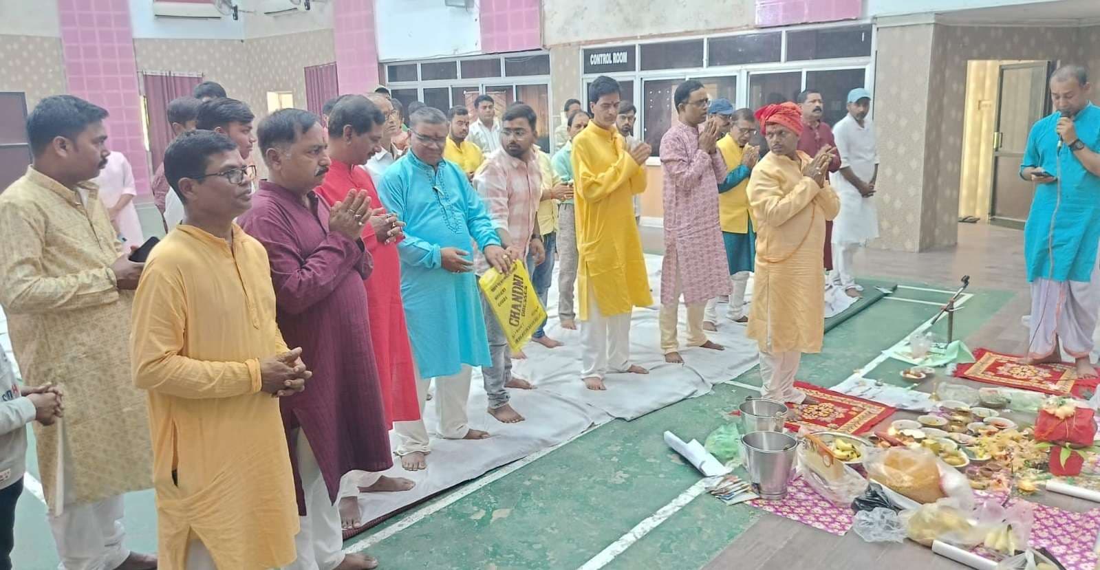 पिपरवार में कायस्थों ने की भगवान चित्रगुप्त की पूजा