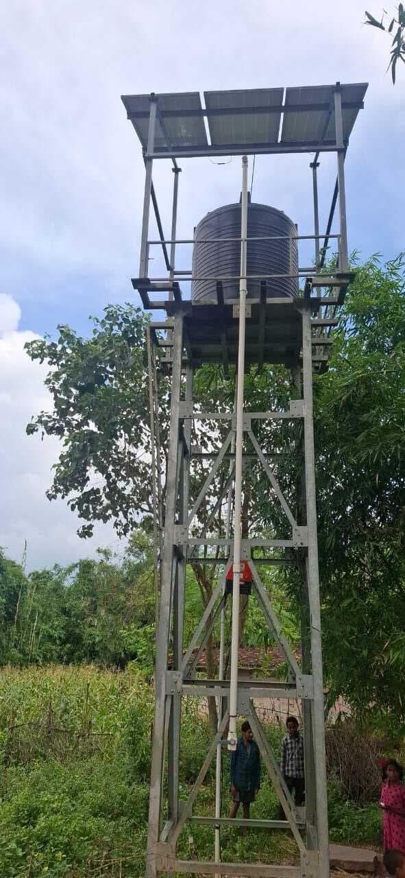 Giridih News :बेकार पड़ा है जलमीनार, जलापूर्ति नहीं होने से परेशानी