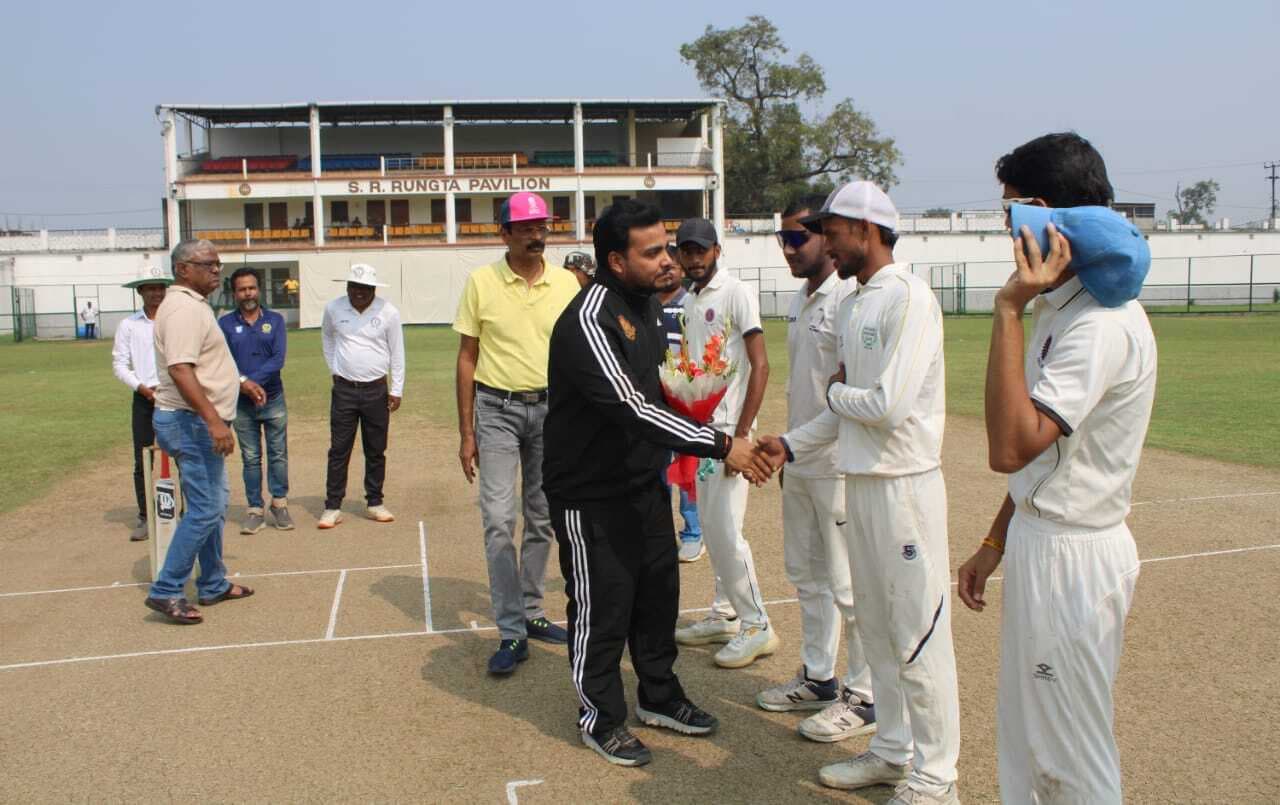 Chaibasa News : प्रताप क्रिकेट ने टाउन क्लब को पांच विकेट से हराया