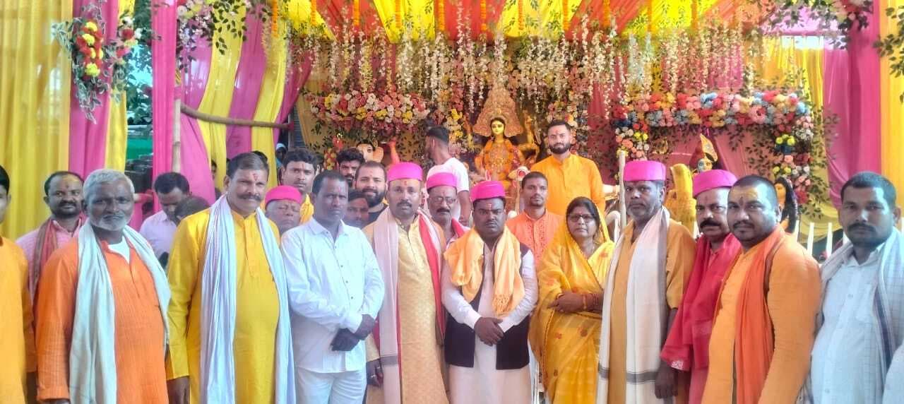 Madhubani News : सूर्य पूजनोत्सव का हुआ शुभारंभ