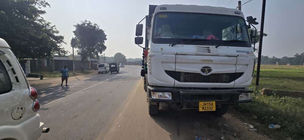 Giridih News: छापेमारी के निकले सीओ के पहुंचने से पहले तस्करों कर पहुंच गयी सूचना, सभी फरार, सीओ बैरंग लौटे