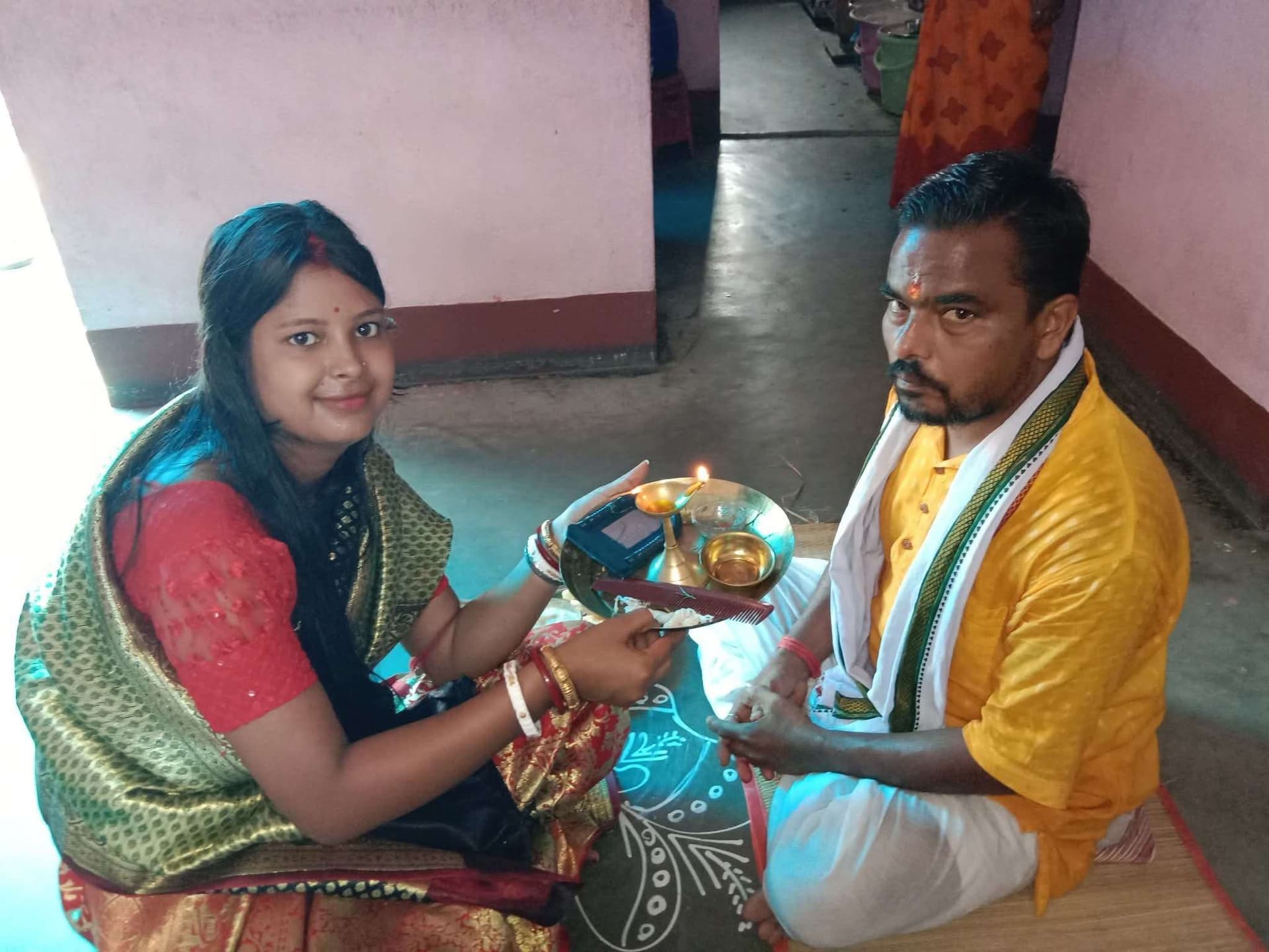 East Singhbhum News : बहनों ने भाई की दीर्घायुु की कामना की