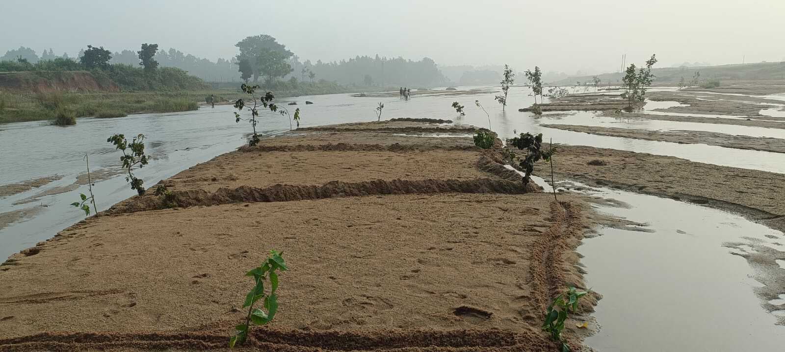 अर्घ देने के लिए छठ घाट तैयार