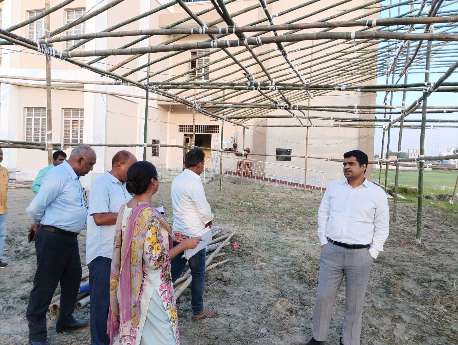 चुनाव में अधिकारी अपने दायित्व का निर्वहन करें तत्परता से - डीएम